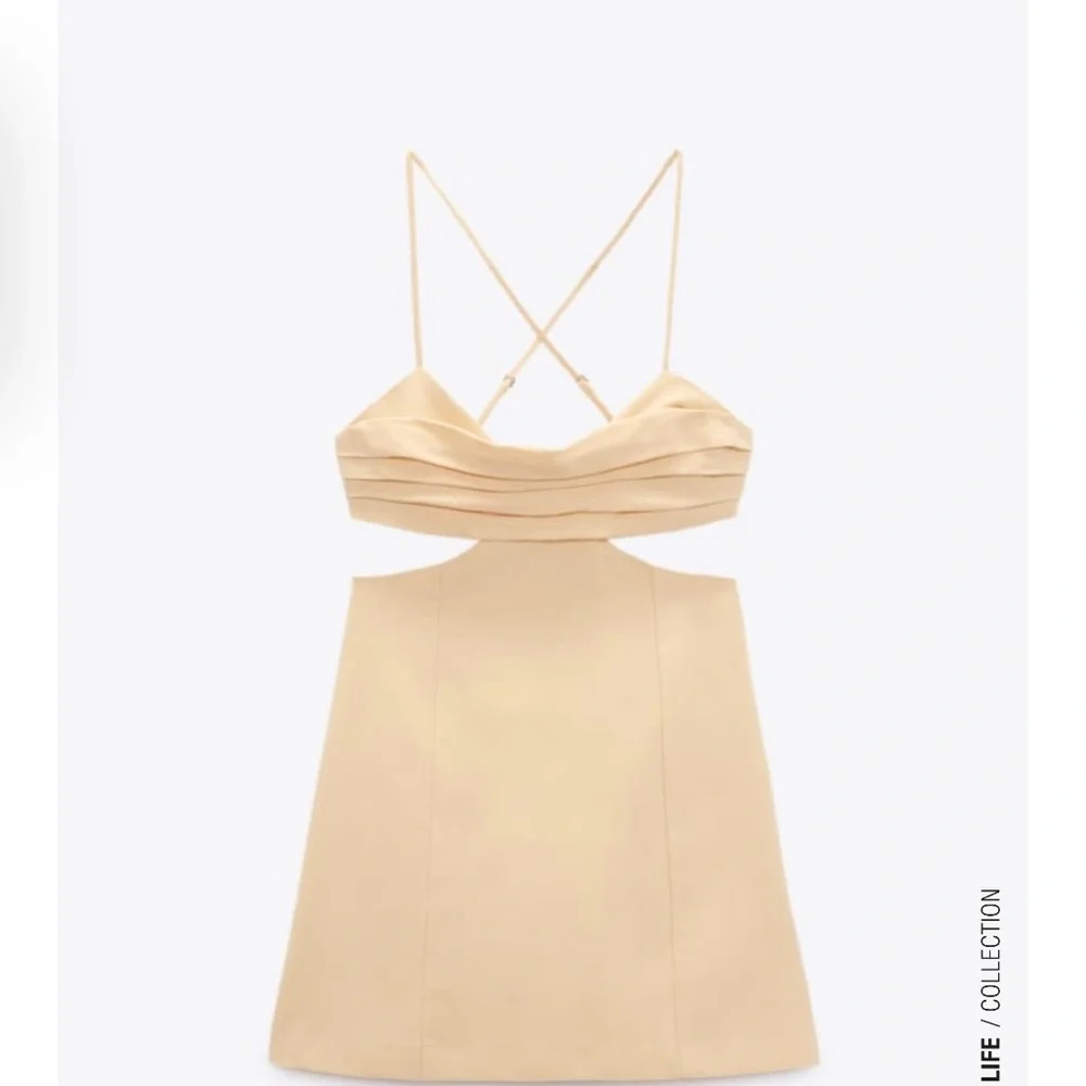 Cut out linen blend dress - Picture 4 of 7